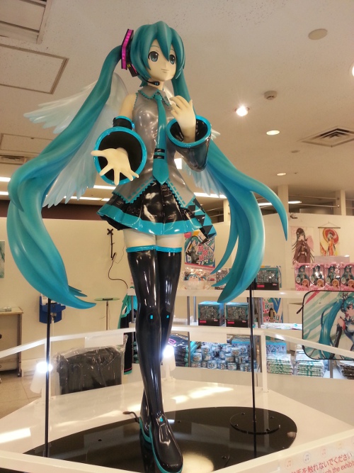 お知らせ】羽田空港『初音ミクウイングショップ』が本日オープン